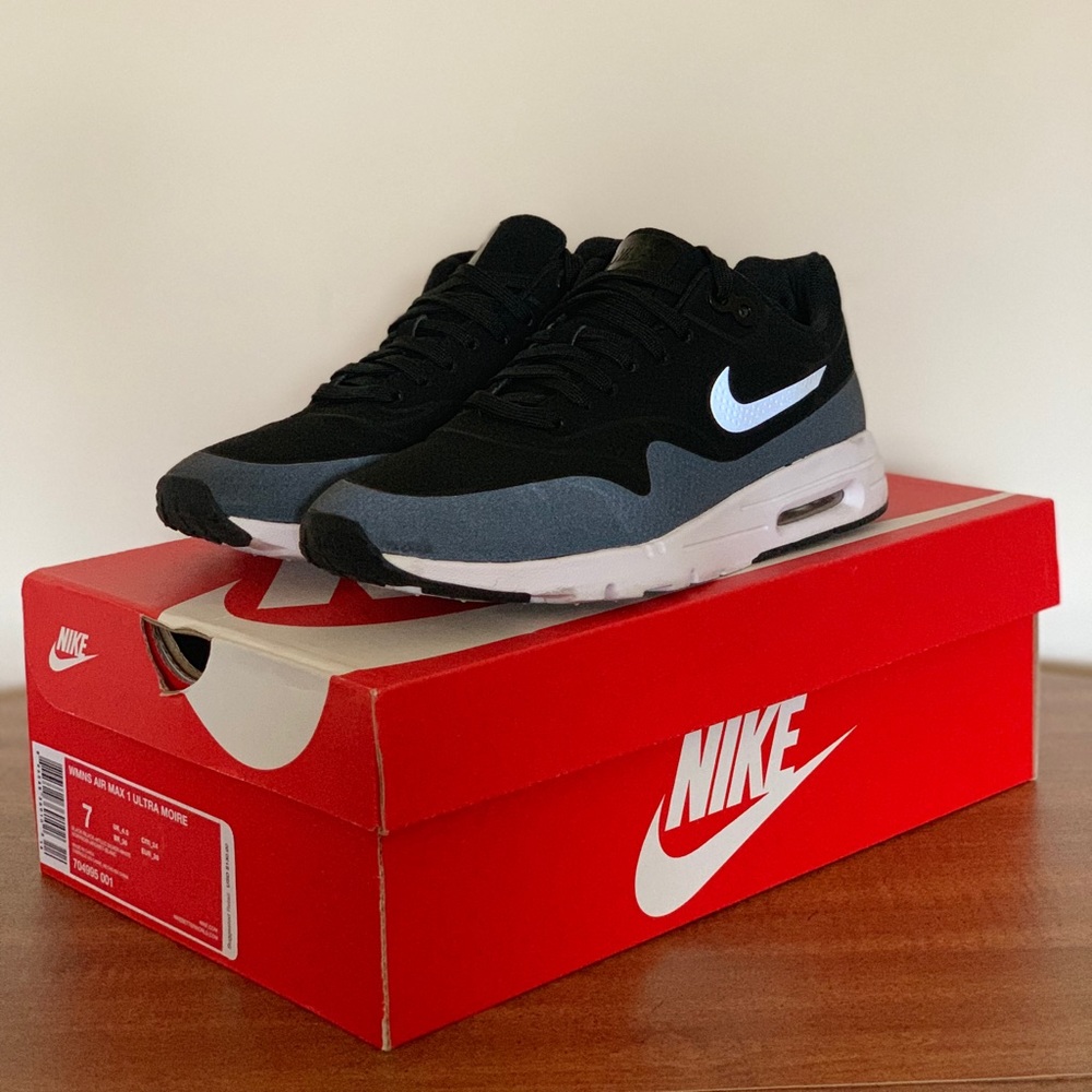 Nike WMNS Air Max 1 Ultra Moire Black/Gray